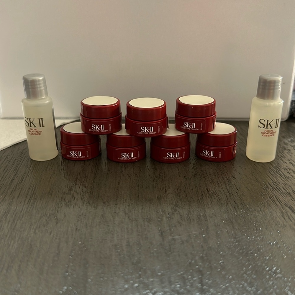 - SK-II Essential power cream 7 pieces, facial treatment essence 2 pieces …